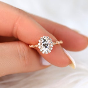 1.50ct Jubilee 8x6mm 14kt Moissanite Diamond WITHOUT Milgrain Oval Halo Ring,Oval Engagement Ring,Art Deco Wedding Ring,Anniversary Ring