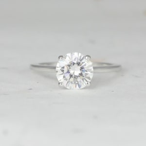 2ct Dixie 8mm 14kt Moissanite Dainty Round Solitaire Ring,Cathedral Round Engagement Ring,Minimalist Wedding Ring,Anniversary Gift