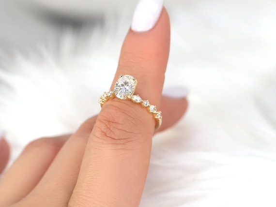 1.50ct Petite Coraline 8x6mm 14kt Moissanite Diamond Art Deco Cluster Oval Ring,Oval Solitaire Accent Ring,Unique Oval Engagement Ring