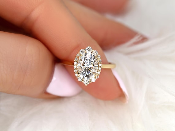 2ct Electra 9x7mm 14kt Moissanite Diamond Unique Halo Ring,Graduated Halo Engagement Ring,Oval Cut Ring,Anniversary Ring,Oval Wedding Ring