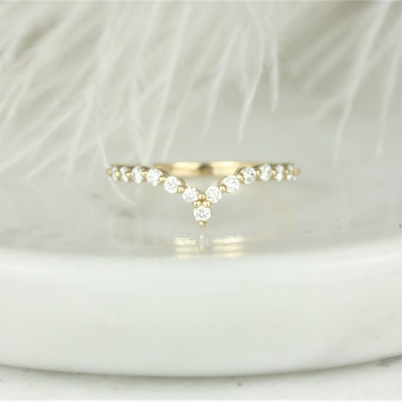 Petite Naya 14kt Gold Diamond Chevron Ring,Minimalist Nesting Ring,V Ring,Unique Wedding Ring,Distance Ring,Dainty Diamond Ring,Gift For Her