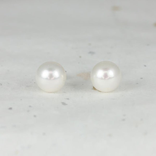 Rosados Box Ready to Ship Cultured Pearl Akoya 14kt White Gold Classic Stud Earrings (Basics Collection)