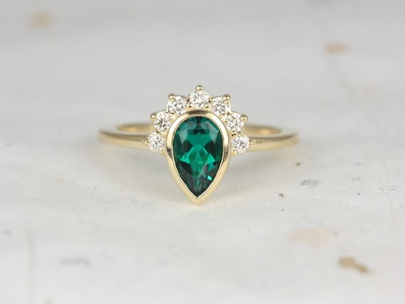 Oana 8x5mm 14kt Gold Green Emerald Diamond Modern Bezel Crescent Half Halo Unique Pear Ring,May Birthstone,Birthstone Jewelry