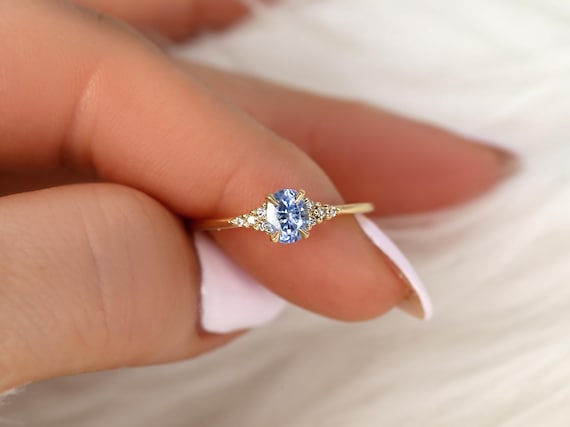 0.63ct Maddy 14kt Cornflower Sapphire Cluster Ring,Unique Sapphire Ring,Gift For Her,Anniversary Ring,September Birthstone,Birthday Gift