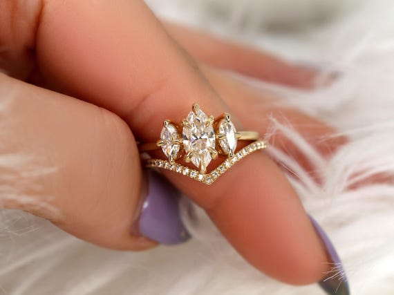 1.50ct Beckett 10x5mm & Chevy 14kt Moissanite Diamond Marquise Three Stone Bridal Set,Marquise Trilogy Wedding Ring Set,Unique Marquise Ring