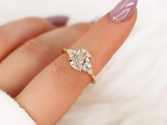 2.53ct Cassie 14kt Diamond Cushion Cluster Ring,Cushion Engagement Ring,Unique Diamond Ring,Cushion Cut Ring,Diamond  Engagement Ring