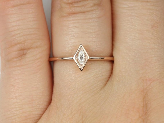 Loris 14kt Moissanite Marquise Ring,Pinky Ring,Stacking Ring,Gift For Her,Minimalist Ring,Diamond Wedding Ring,Unique Wedding Ring