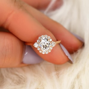 1.50ct Britney 8x6mm 14kt Gold Moissanite Diamond Unique Halo Ring,Oval Halo Ring,Trilogy Ring,Oval Engagement Ring,Three Stone Ring