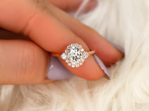 1.50cts Britney 8x6mm 14kt Rose Gold Moissanite Diamond Unique Halo Ring,Oval Halo Ring,Trilogy Ring,Oval Engagement Ring,Three Stone Ring
