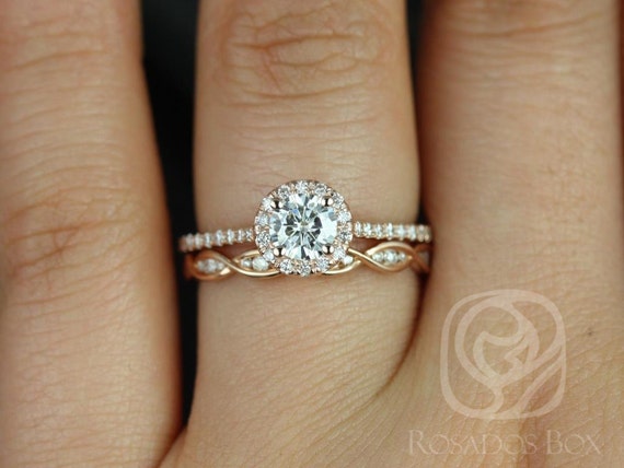 0.50ct Kubian 5mm & Ember 14kt Gold Moissanite Diamond Round Halo Bridal Set,Round Halo Ring,Anniversary Gift,Round Wedding Ring Set