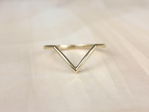 PLAIN Femme 14kt Gold Dainty Chevron Flair Stackable Ring,V Ring,Minimalist Ring,Gold Ring,Gift For Her,Nesting Ring