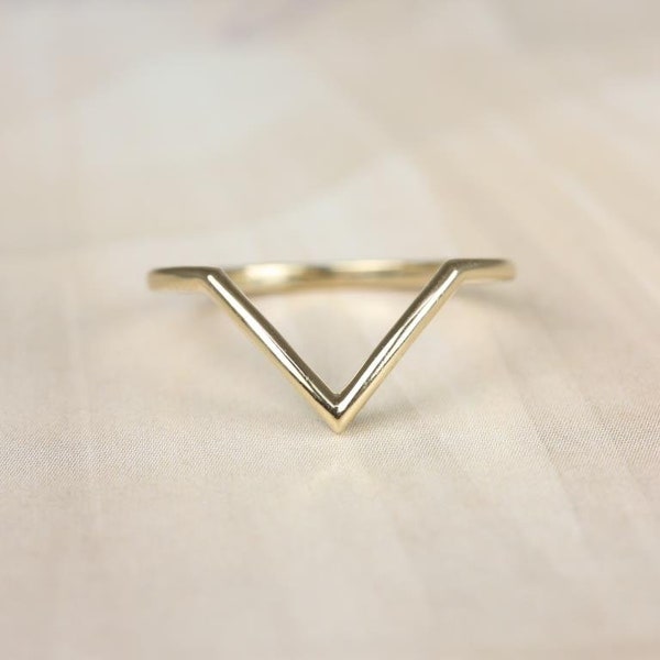 PLAIN Femme 14kt Gold Dainty Chevron Flair Stackable Ring,V Ring,Minimalist Ring,Gold Ring,Gift For Her,Nesting Ring