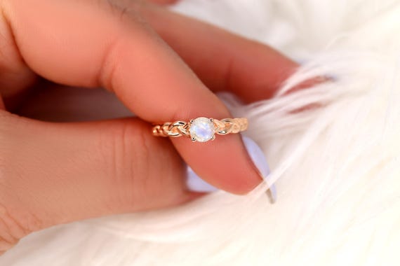 Prudence 5mm 14kt Moonstone Crossover Solitaire Ring,Braided Ring,Moonstone Ring,Unique Healing Jewelry,Moonstone Engagement Ring