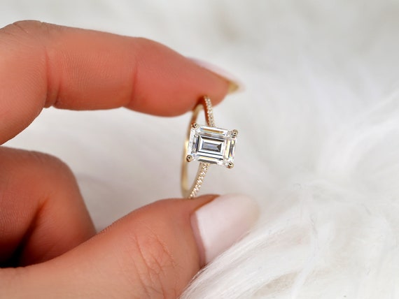 2.60ct Beverly 9x7mm 14kt Gold Moissanite Diamond Emerald Cut Solitaire Ring,Emerald Solitaire Ring,Emerald Engagement Ring,Anniversary Gift