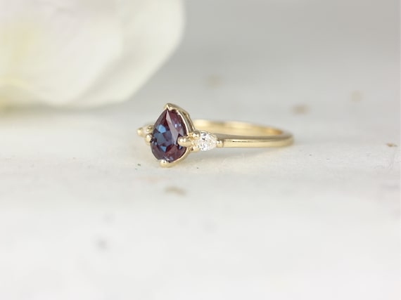 Petite Evette 7x5mm 14kt Gold Alexandrite Diamond Pear Engagement Ring,Three Stone Ring,Dainty Pear Ring,June Birthstone Ring,Push Present