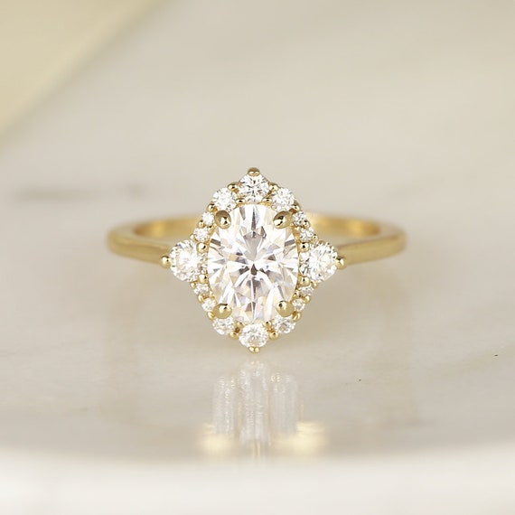 1.50cts Nola 8x6mm 14kt Gold Moissanite Diamond Unique Halo Ring,Three Stone Ring,Compass Halo Ring,Art Deco Oval Engagement Ring,Oval Ring