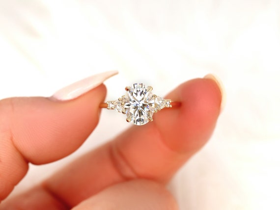 2ct Meara 14kt Gold Diamond Oval Cluster Ring,Unique Oval Ring,Oval Engagement Ring,Anniversary Ring,Art Deco Ring,Oval Diamond Ring