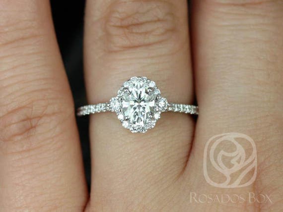 Scalloped halo engagement ring discount
