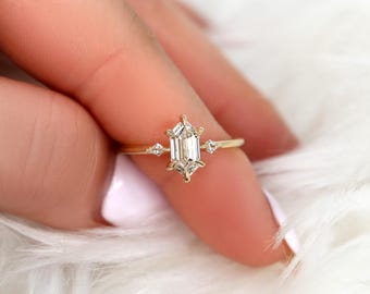 1.06ct Scout 14kt Diamond Unique Three Stone Ring,Hexagon Diamond Ring,Hexagon Cut Ring,Unique Hexagon Ring,Anniversary Ring,Gift For Her