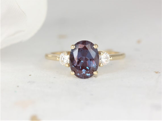 Gloria 8x6mm 14kt Gold Alexandrite Diamonds Dainty Minimalist 3 Stone Oval Ring,June Birthstone,Three Stone Ring,Anniversary Gift