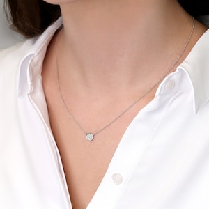 Diskco 7 mm 14kt Gold Diamant Pave Runde Halskette, zierliche Diamant Halskette, zierliche Halskette, minimalistische Halskette, Geschenk für sie