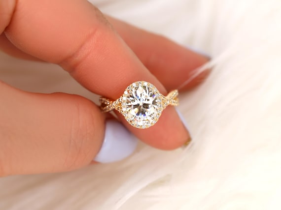 3ct Thelma 10x8mm 14kt Rose Gold Moissanite Diamond Crossover Oval Halo Ring,Unique Oval Engagement Ring,Dainty Twist Oval Ring,Pave Ring