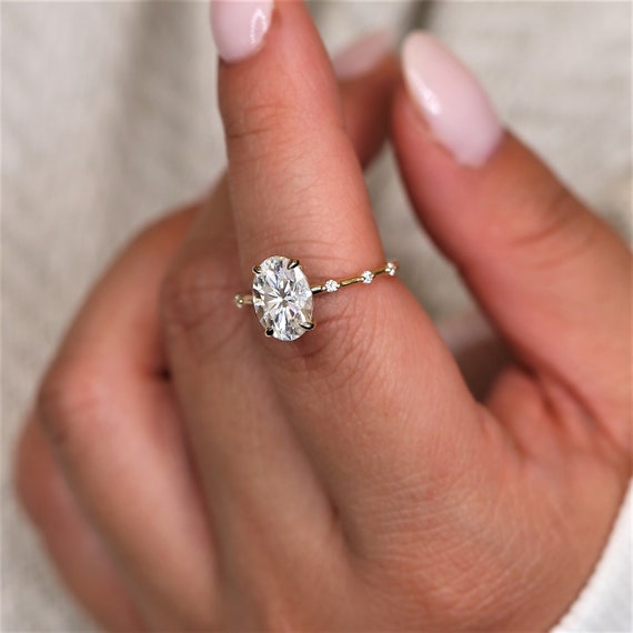 2.50ct Alix 10x7mm 14kt Gold Moissanite Diamond Dainty Minimalist Oval Solitaire Ring,Oval Engagement Ring,Unique Wedding Ring