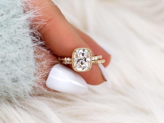3ct Laverna 10x8mm & Arlo 14kt Antique Cushion Cut Moissanite Bridal Set