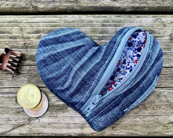 Heart Shape Denim Fabric Pouch / Earbuds Case, Zippered, Lined, Floral Lining Change Coin Purse, Colourful, Modern Bag Accessories