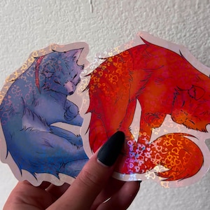 Pegatina de vinilo holográfica de gatitos guerreros dormilones imagen 1