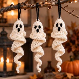 Crochet Ghost Ornament Pattern, Spiral Hanging Ghost Amigurumi, Easy Halloween Tree Decor, Quick Beginner Spooky Gift (PDF Download)