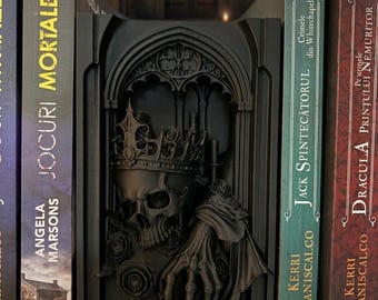 3D-geprinte Skull King Book Nook: gothic fantasy boekenplankdecor, boekensteun horrorboekenliefhebbers