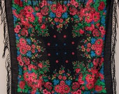 VINTAGE Pavlovo Posad shawl Russian chale russe, Ukrainian Platok babushka scarf. Black wool floral shawl, foulard russe, Gift for her
