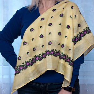 Ukrainian shawl. Floral Wedding chale foulard. ukrainian beige yellow scarf, Hustka wool Babushka. NEW Ethno Scarf, Collectible head scarf