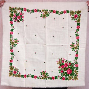 Floral shawl chale scarf, Babushka head scarf. Vintage Ethnic Head Scarf, Lovely Flowers, Authentic Tablecloth, Folk scarf, Gift for grandma
