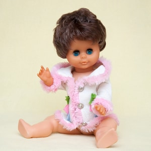 Boneca Alemã Antiga. Vestido original, boneca vintage, boneca retrô, rara, boneca de menina, boneca colecionável, boneca de presente lyalka com cabelo escuro