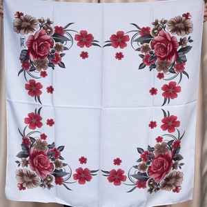 Schultertuch Halstuch weiß. Mode Ukrainischen Wollschal. Ethno traditionelles Babuschka Kopftuch. Blumenchale Blume Mantón. Geschenk für sie
