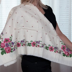 Pavlovo Posad-sjaal, rozen, bloemenchale Babushka-hoofddoek, VINTAGE authentieke Slavische sjaal, bloemensjaals, volkssjaal, cadeau voor oma