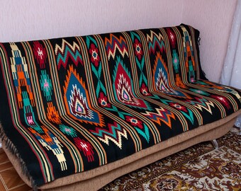 Tapiz étnico Hutsul, Kilim ucraniano antiguo y vintage, alfombra rústica antigua de doble cara. Tapiz rural colorido.