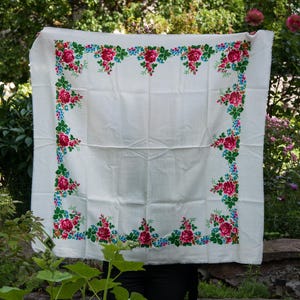 Ukrainische traditionelle Schal. Blumen Schal Babuschka Kopftuch, Vintage Kopftuch, Blumen Schals, Kopftuch, Geschenk für Oma, Blumen Schals
