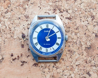 Relógio Zarja Feminino Vintage: Relógio de Pulso Mecânico da URSS, 19 Joias