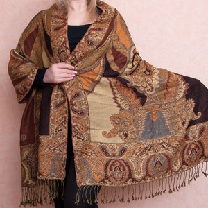 Vintage Paisley Pashmina Shawl: Boho Festival Wrap