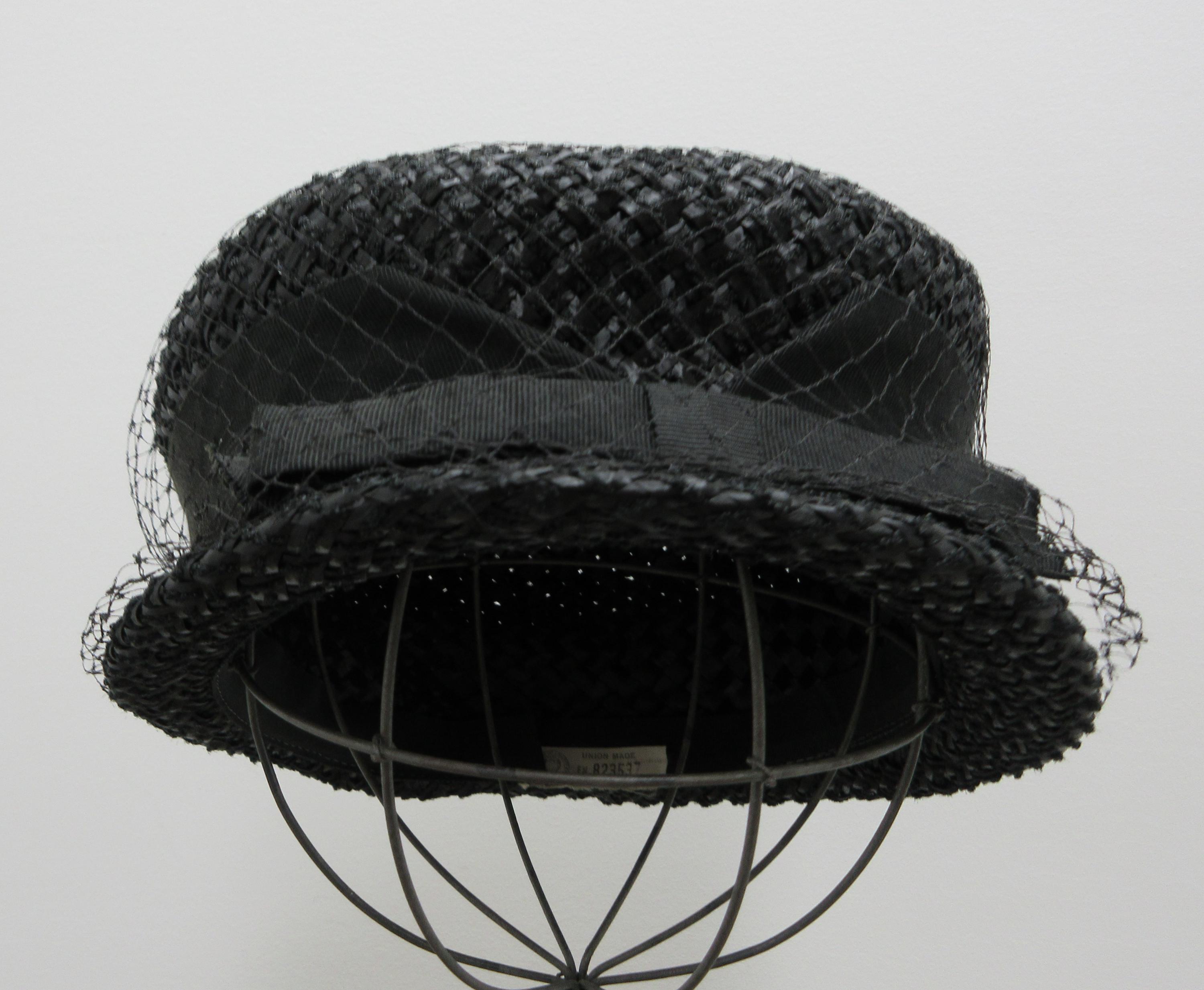 Vintage Union Made Ladies Pillbox Hat With Hat Form Partial Face Veil Black Vintage Pillbox Hat: Black & White Lace Veil, Union Made - Etsy main image 2