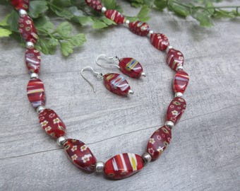 Millefiori Glass Bead Jewelry Set Red Beaded Necklace & Earrings Dangle Drop Adjustable Small Flowers Inside Beads Vintage (1747)
