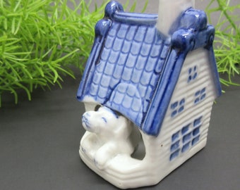 Dog In Dog House Figurine Hand Painted Delft Blue White Ceramic Neatherlands Gift Idea Collectible Made in Holland FREE SHIPPING (110)