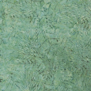 3+ Yds Fabric Quilting Cotton Green Leaves Batik Nature Forest FREE SHIPPING (245)