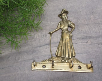 Brass Wall Keyhanger Victorian Lady Woman With Golf Club Key Holder Hooks Gold Tone Metal Golfer Gift Idea Vintage FREE SHIPPING (1609)
