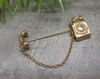 AVON Tie Pin Old Style Rotary Style Dial Telephone Gold Tone Metal Phone Vintage FREE SHIPPING (1391)