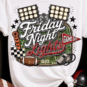 Fútbol americano del viernes por la noche PNG, Luces del día del partido, Mamá futbolista, Diseño de camiseta deportiva de la escuela secundaria