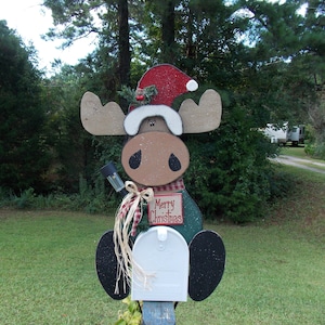 Christmas Moose Mailbox Topper with Solar Light